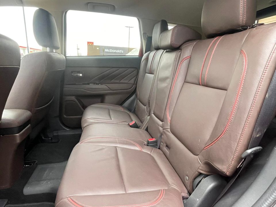 Mitsubishi Outlander PHEV 2018 - Image 11